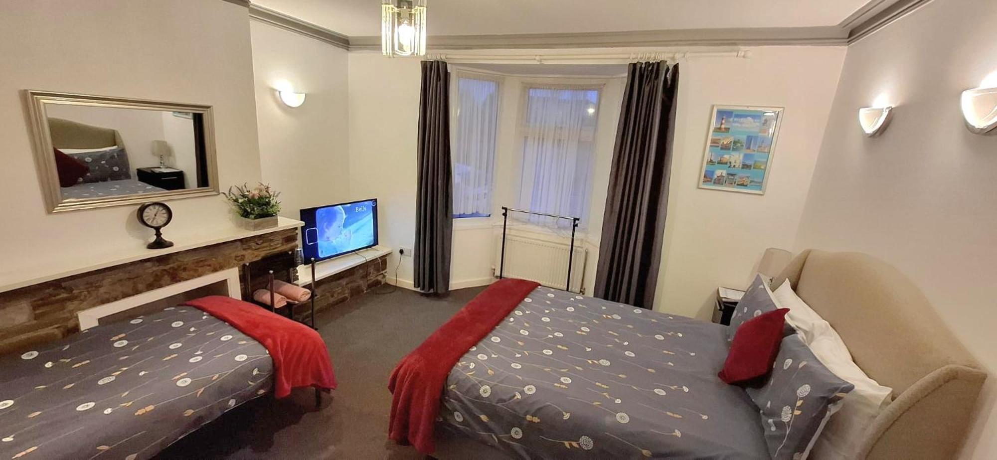Plymouth Airbnb エクステリア 写真